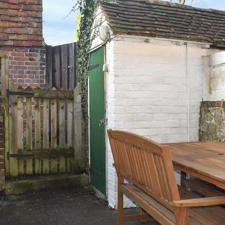 Beautiful Renovated Cottage In Mersham Ashford Kent Bagian luar foto